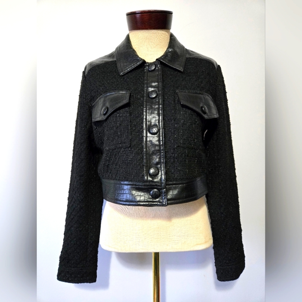 CHRISTIAN LACROIX Black Wool Blend Tweed Cropped Jacket. Size Small